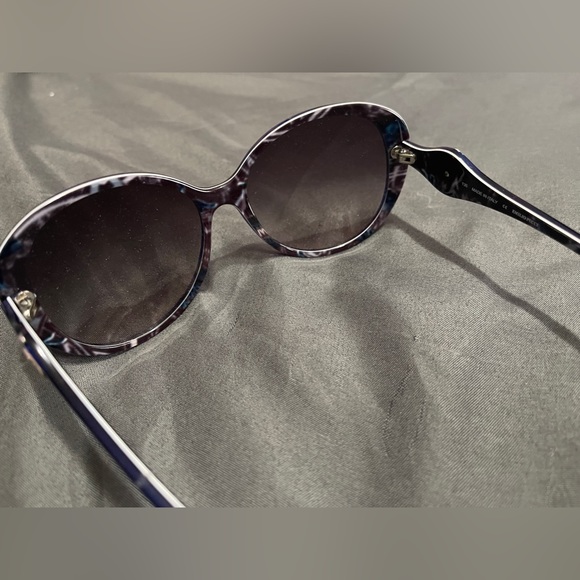 Emillio Pucci Sunnies - Picture 2 of 4